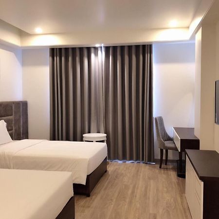 Lotus Hotel & Apartment Hai Phong Exterior photo
