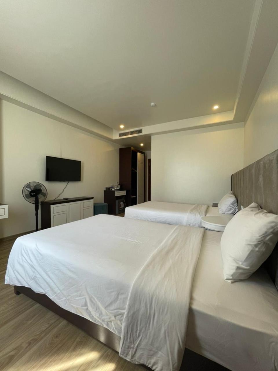 Lotus Hotel & Apartment Hai Phong Exterior photo