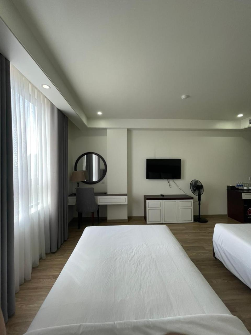 Lotus Hotel & Apartment Hai Phong Exterior photo